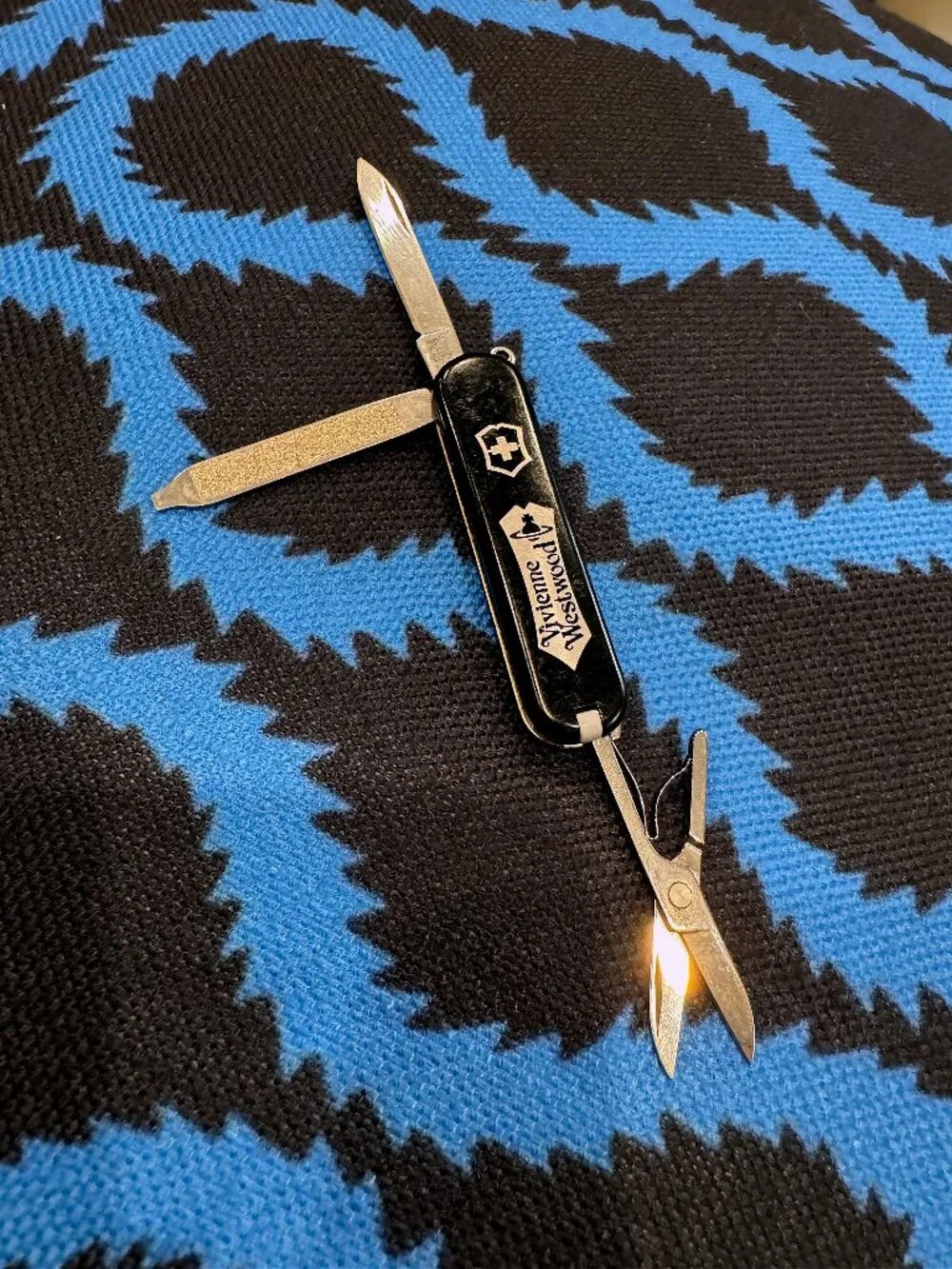 Rare Vintage Vivienne Westwood x Victorinox Swiss Army Knife – Limited Edition